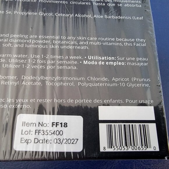 FOREVER FLAWLESS White Diamond Diamond Infuse Cream Facial Peeling Gel - Picture 5 of 7